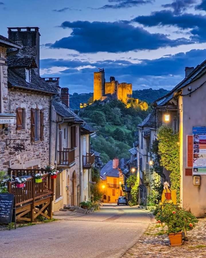 Chambre D Hotes Avec 2 Petits Dejeuners Ou Gite Najac Exteriör bild